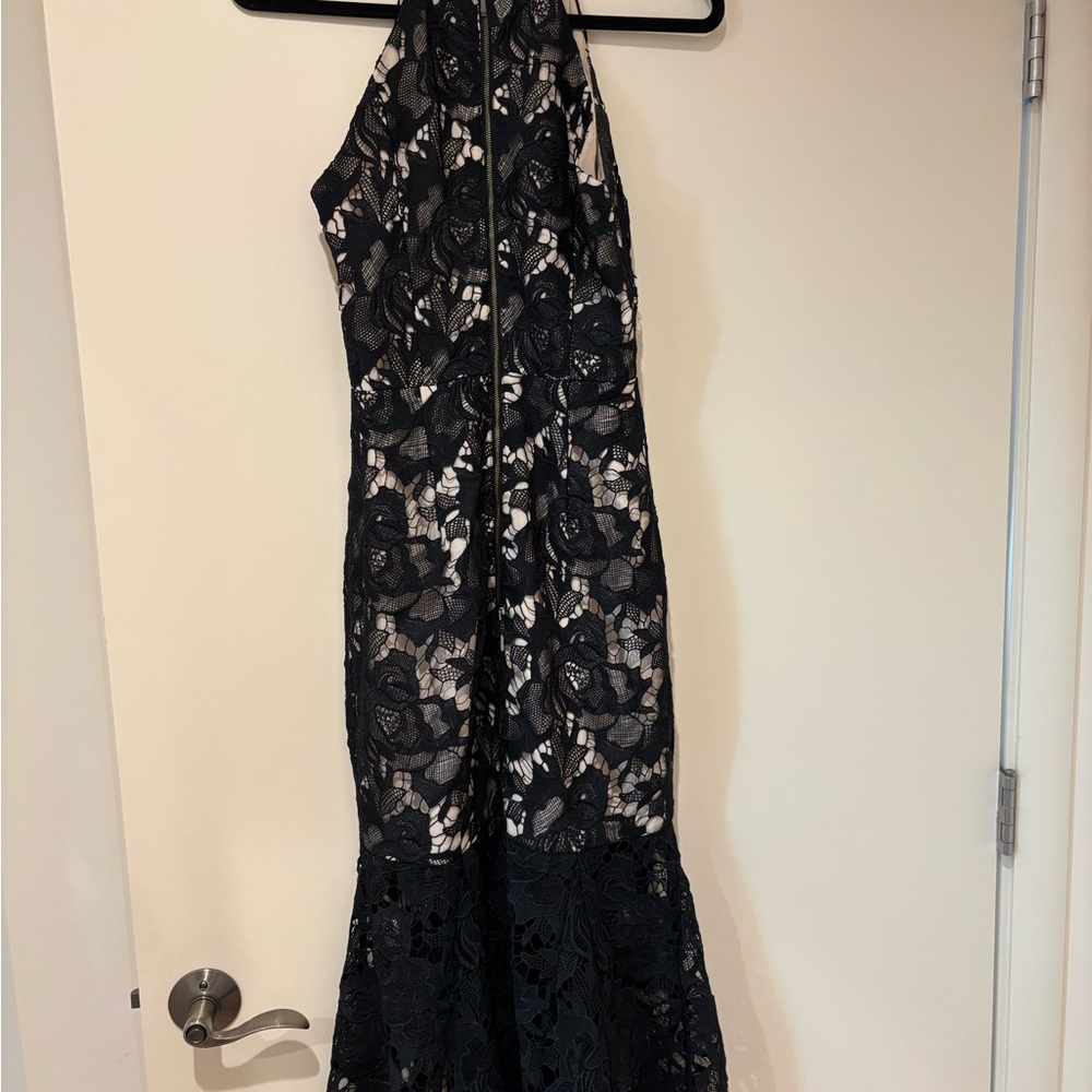 Keepsake the Label Lace Midi Dress - Picture 3 of 3